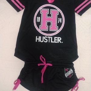 Hustler outfit